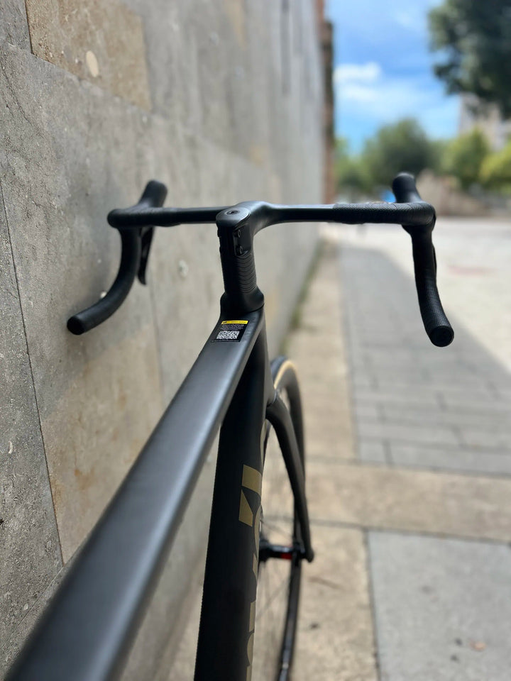 Cervelo R5 Road Bike (Shimano Ultegra Di2) 2025 - Five Black/Bronze