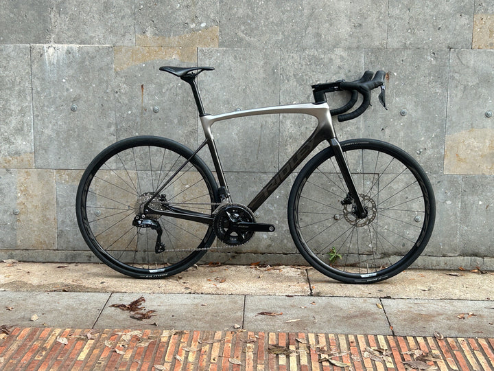 Ridley Fenix SLiC Road Bike (Shimano 105 Di2) Ex-Demo Size M (57)