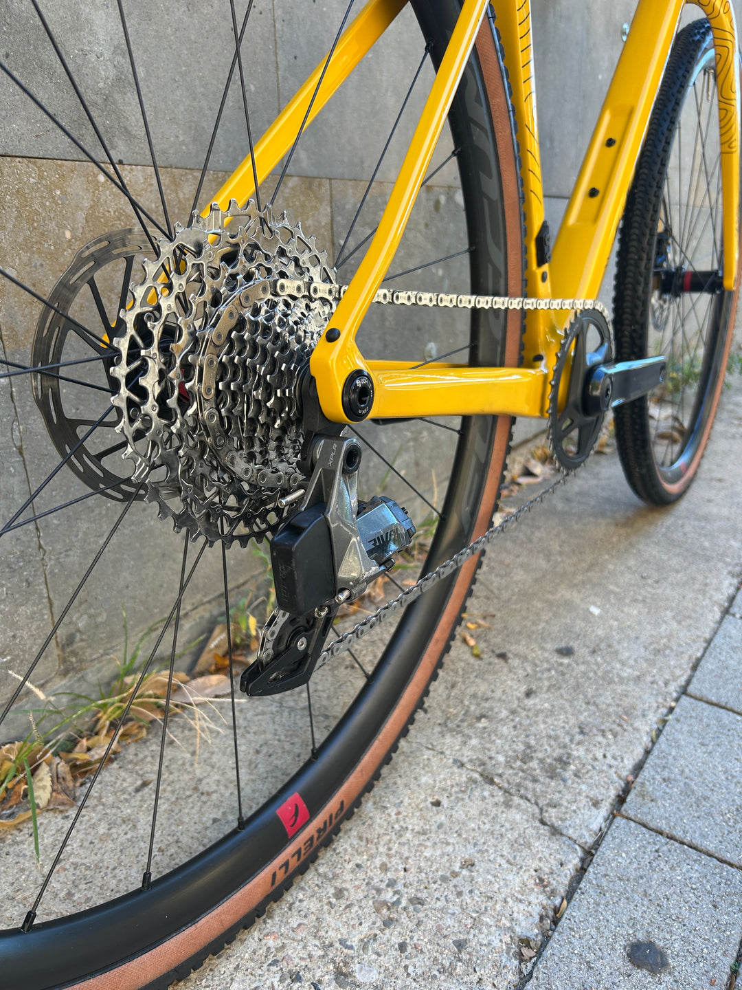 Colnago G4-X (SRAM Rival / Rodes d'alumini) - 450 / 2025 Ex-Rental (2)