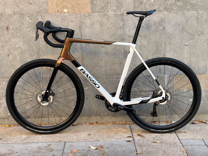 Basso Palta II Bicicleta Gravel (Shimano GRX di2 2X) RG 38 Ruedas de Carbono Talla XL- EX - Demo