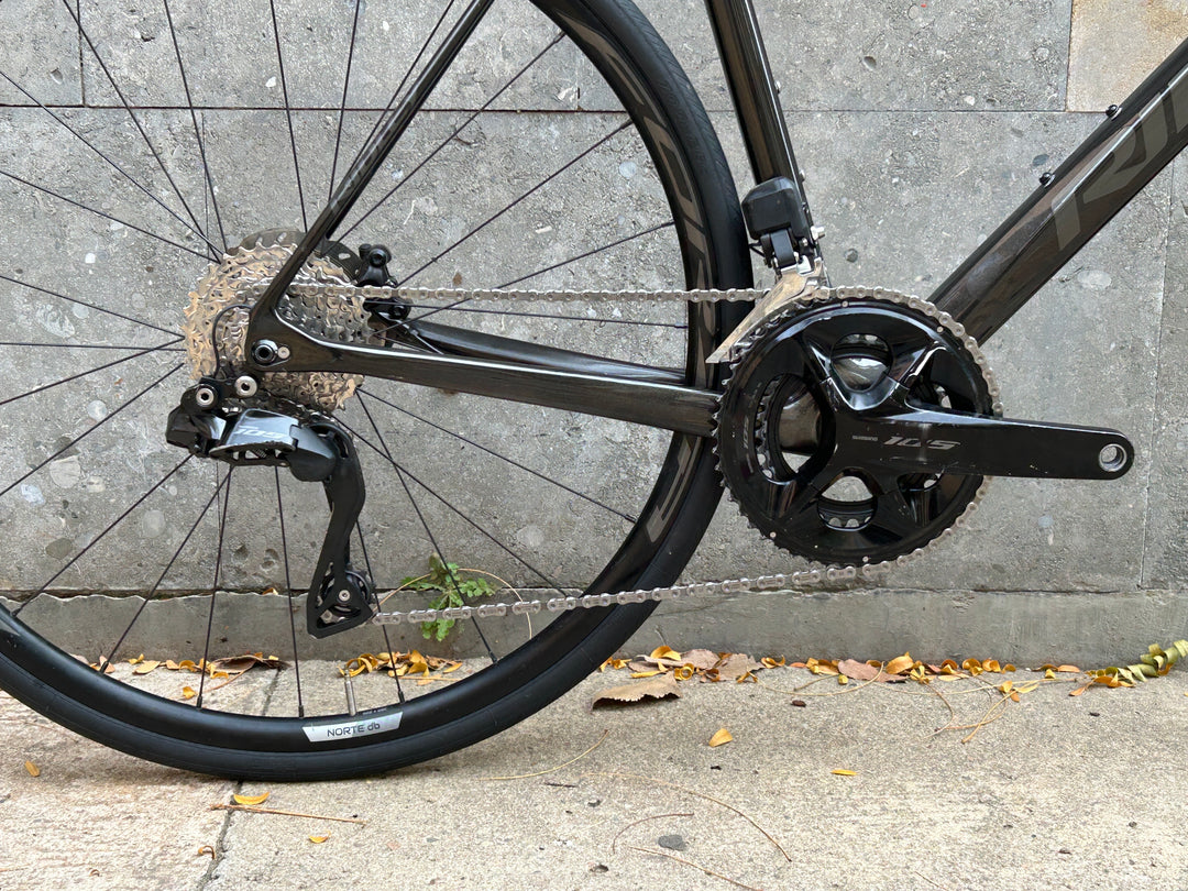 Ridley Fenix SLiC (Shimano 105 Di2) Road Bike  2024 Ex-Demo