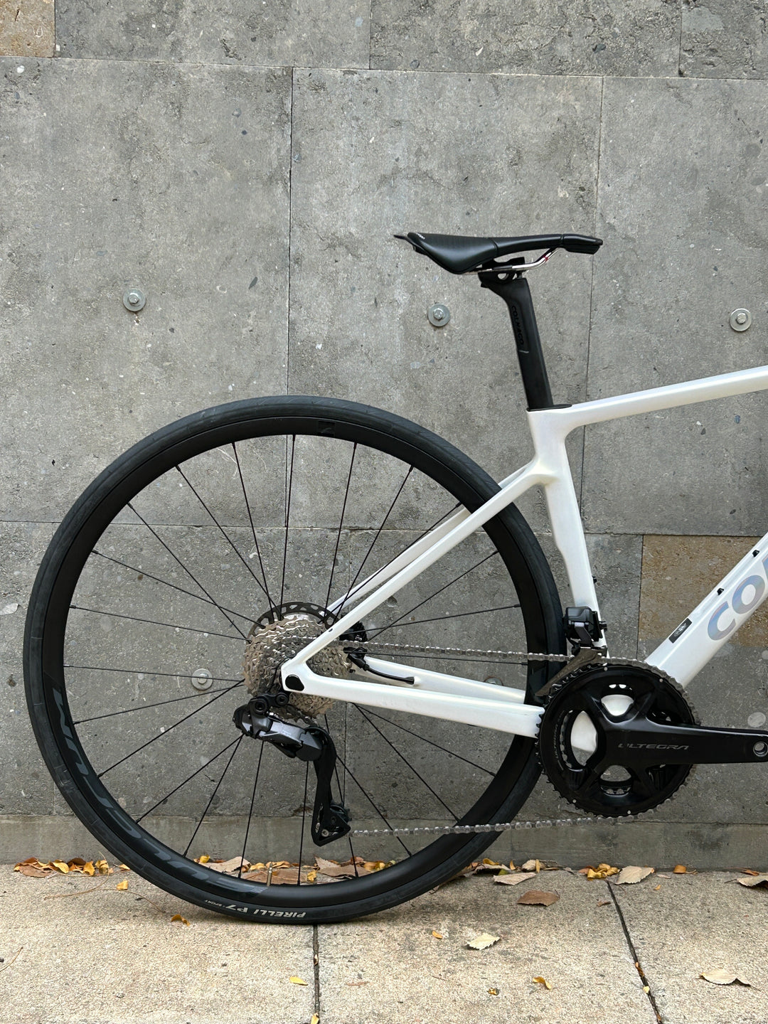 Colnago V4RS (Ultegra Di2 / Alu Wheels) - 420 / 2025 Ex-Rental