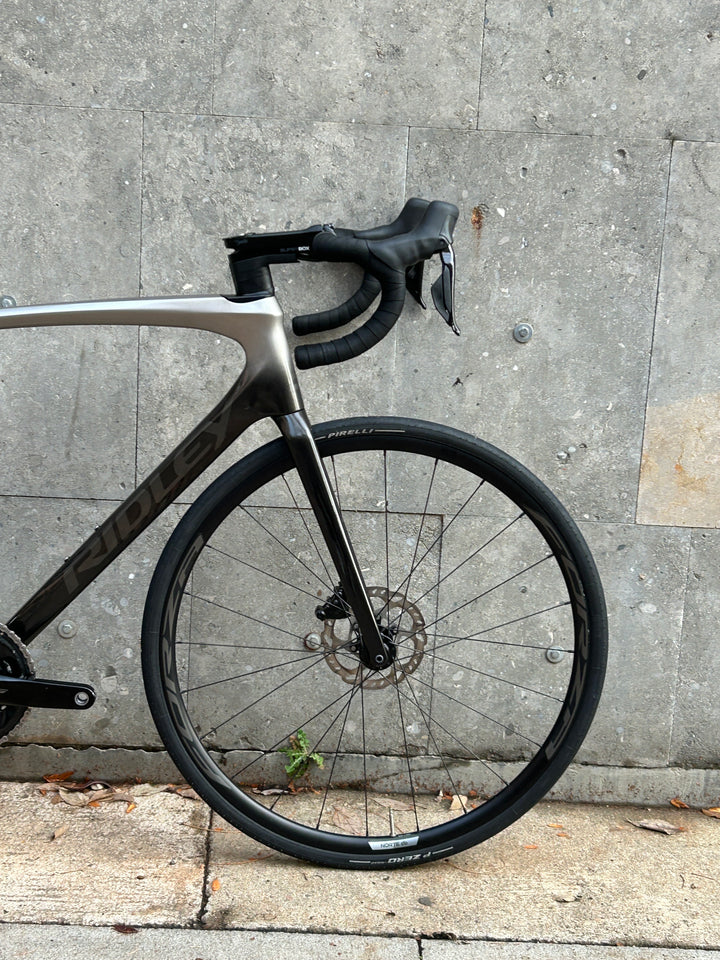 Ridley Fenix SLiC Road Bike (Shimano 105 Di2) Ex-Demo Size M (57)