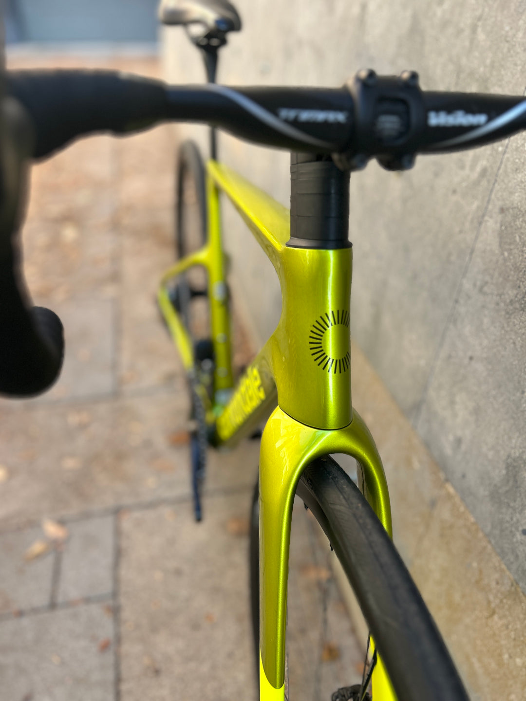 Cannondale SuperSix EVO Carbon 3 (Shimano 105 di2) Ex-Demo Size 51