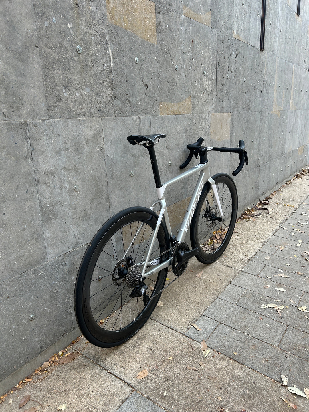 Wilier Filante SLR (Ultegra Di2 + KLEOS 50)  Ex-Demo Size S (53)