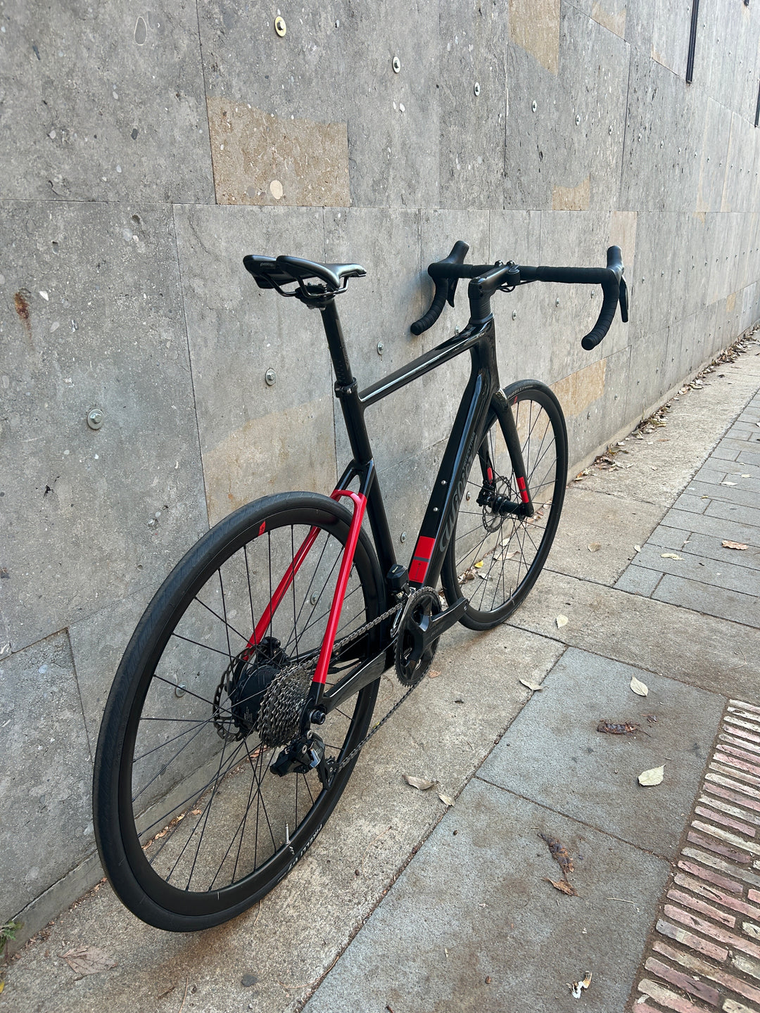 Wilier Garda Hybrid (Shimano 105 Di2) Ex-Demo Talla XL