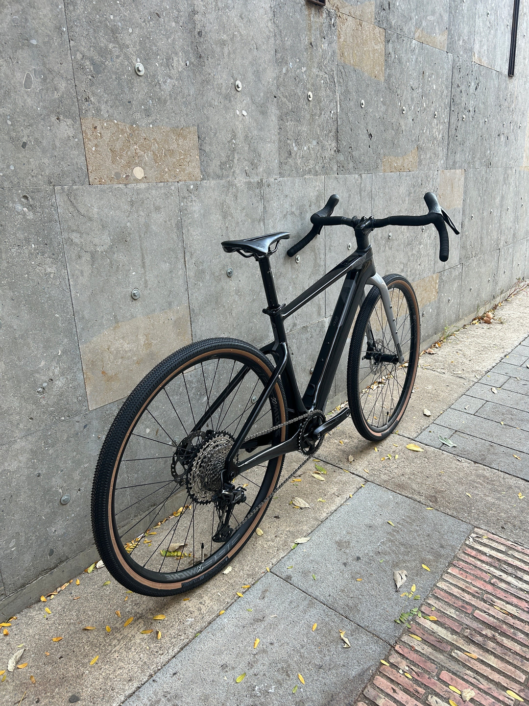 Wilier Adlar Hybrid Electric Gravel Bike (Shimano GRX 1X12) Ex-Demo 2025 Size S