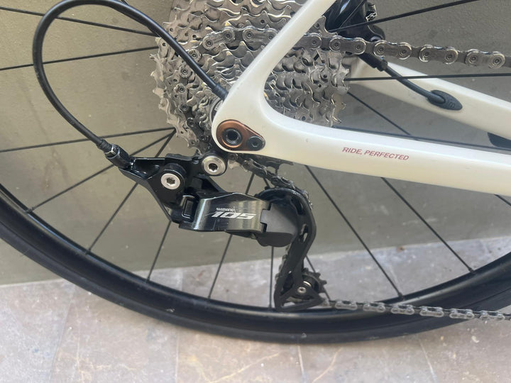 Bajo Venta R (Shimano 105) Ex-Demo Talla 56