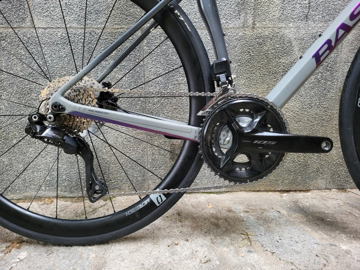 Bicicleta de carretera Basso Astra Disc (Shimano 105 di2) Ex-Demo - Mida 51