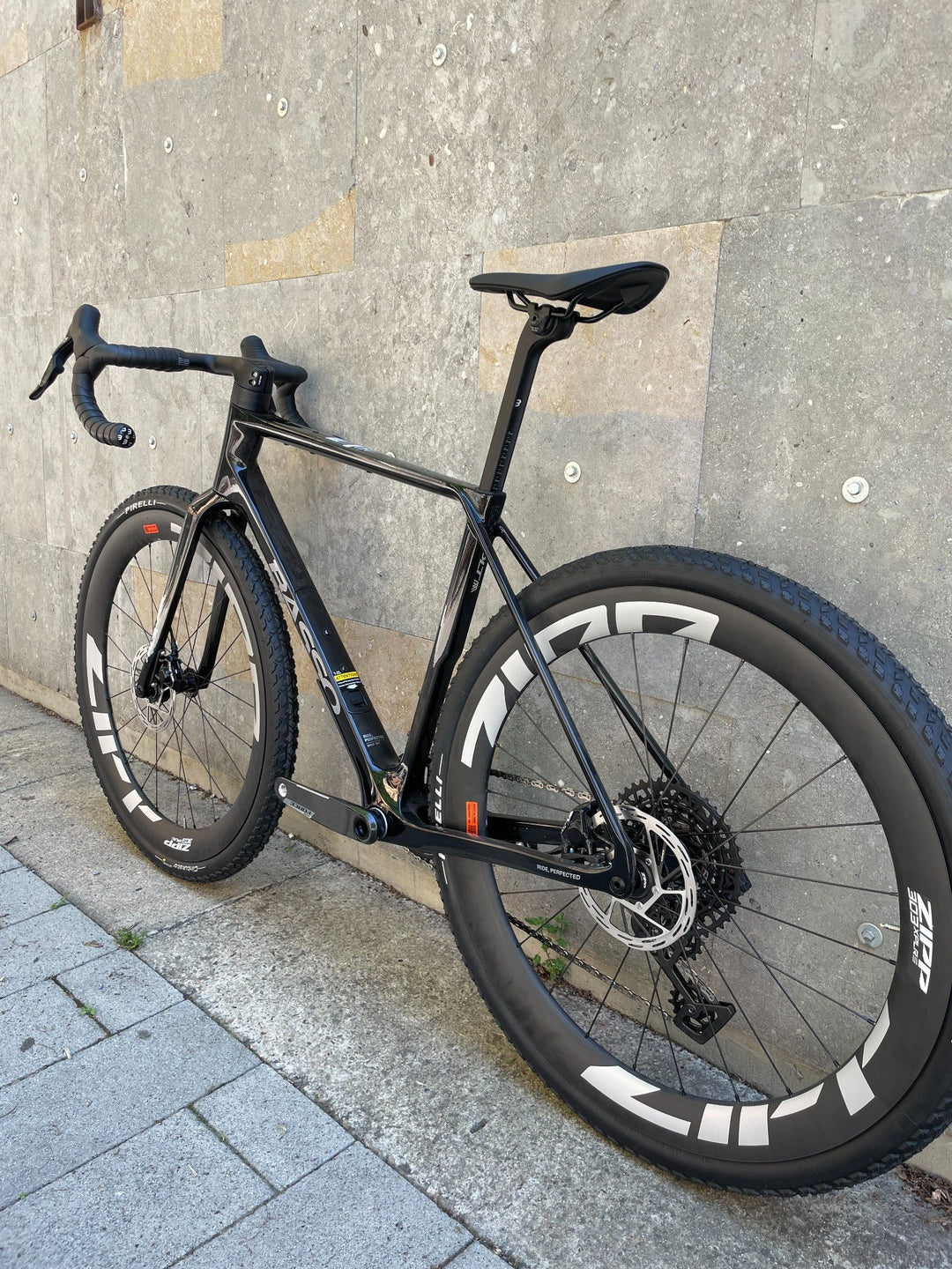 Basso Palta III (SRAM Force / ZIPP XPLR)