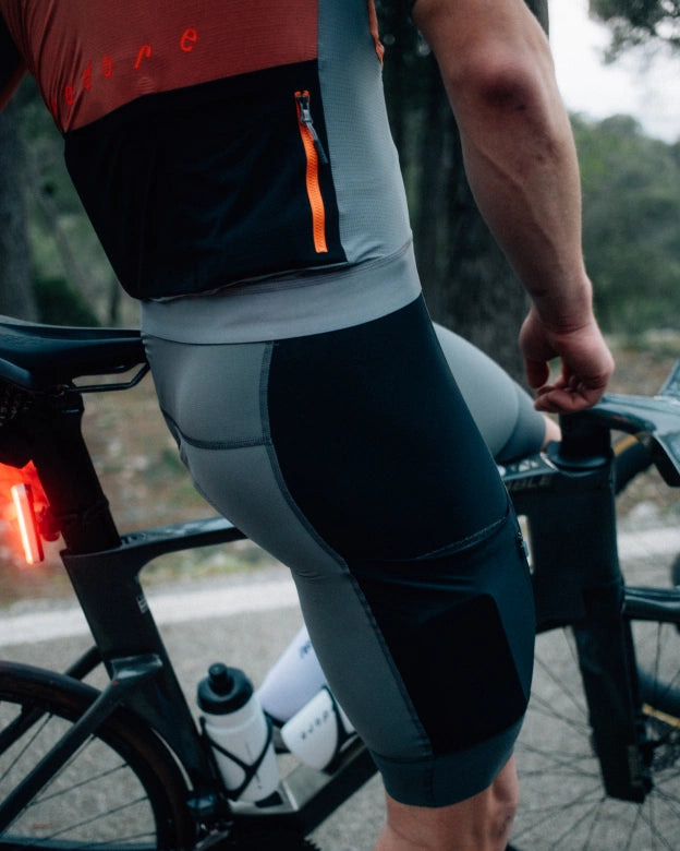 Isadore Distance Cargo Wool Bib Shorts - Dark Gull Gray