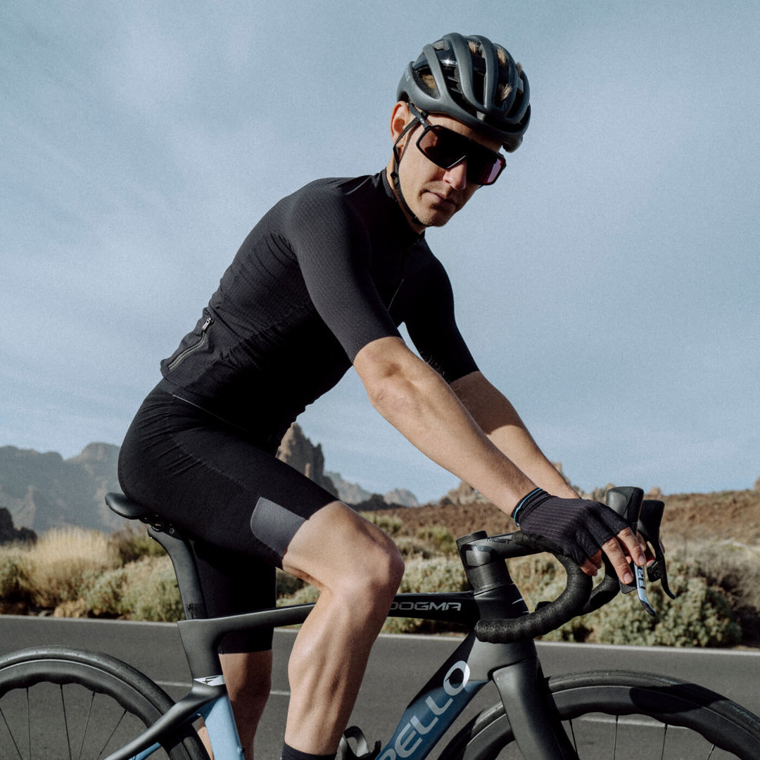 Q36.5 Short Sleeve Dottore Pro Jersey - Black