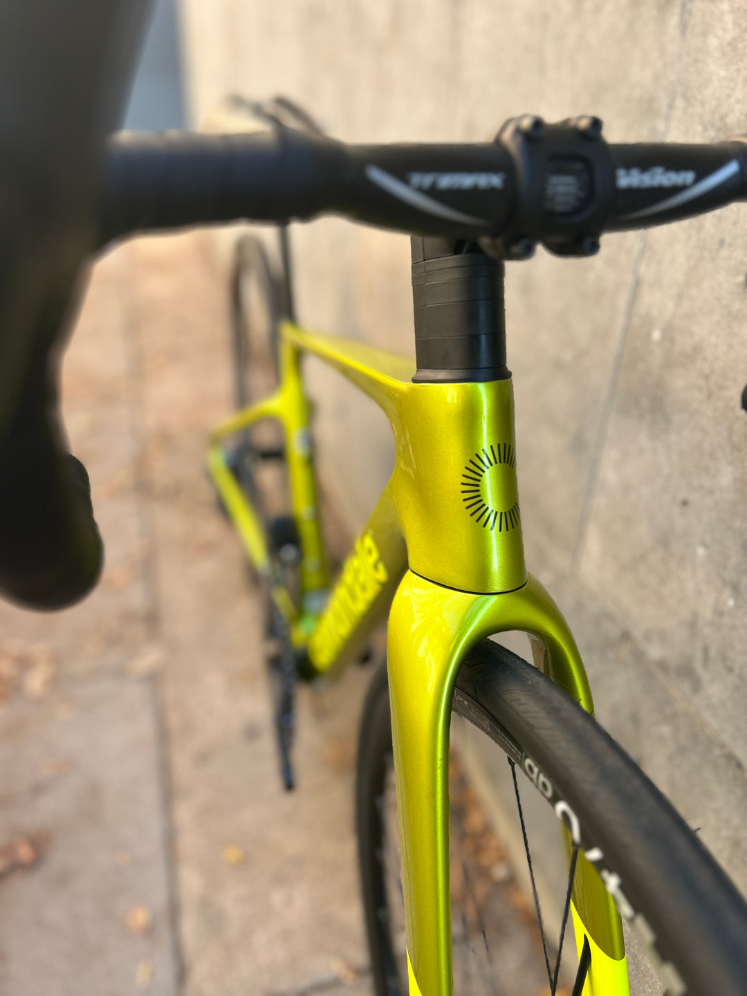 Cannondale SuperSix EVO Carbon 3 (Shimano 105 di2) Ex-Demo Size 44