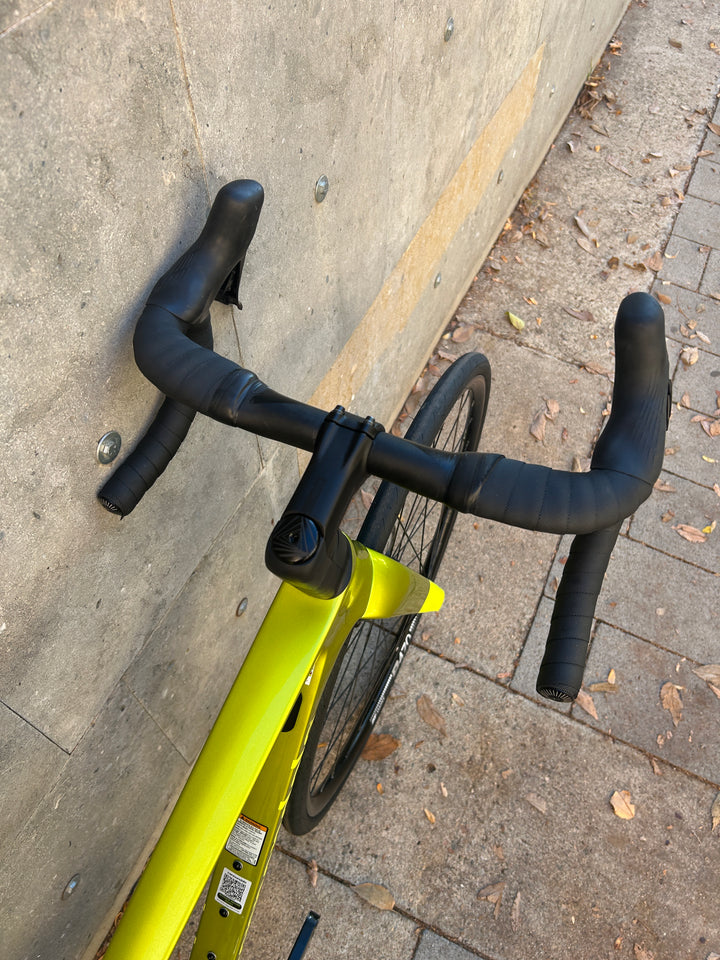 Cannondale SuperSix EVO Carbon 3 (Shimano 105 di2) Ex-Demo Size 44