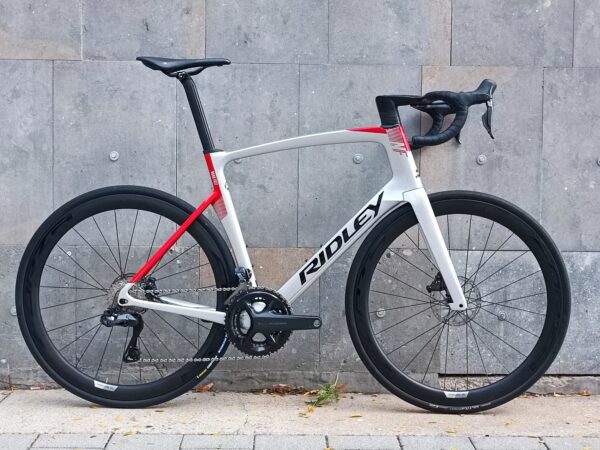 Ridley Noah Fast Disc Road Bike Shimano Ultegra Di2 2023 Ex Demo Size L 60 cm 1 scaled