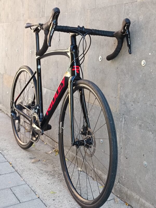 Ridley Fenix SL Disc Road Bike Shimano 105 2023 Ex Demo 57 cm Black 5 1 scaled