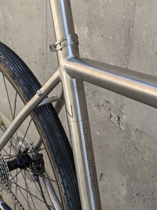 J Guillem Atalaya Titanium Gravel Bike Shimano GRX 2x12 3 1 scaled