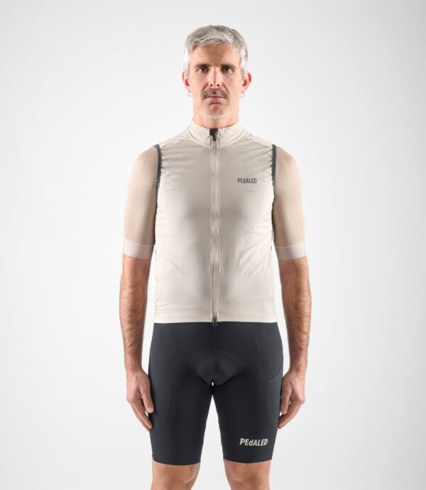 PEdALED ELEMENT Airtastic Windproof Vest Beige 3 scaled