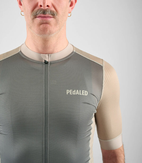 cycling jersey men beige element front pedaled 1 scaled