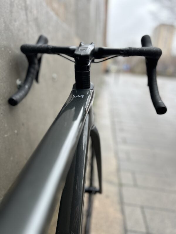 Colnago V4 Disc Road Bike (Shimano Ultegra Di2 / Fulcrum R600) Size 455 - Imagen 7